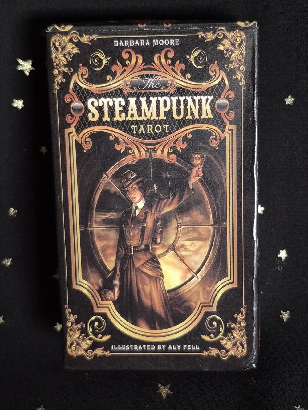 Barbara Moore The Steampunk Tarot - Black & Gold Deck